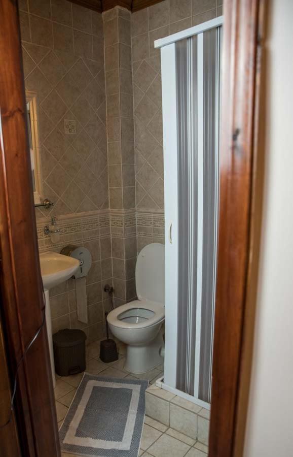 Guesthouse Nefeli パライオス・アギオス・アタナシオス エクステリア 写真