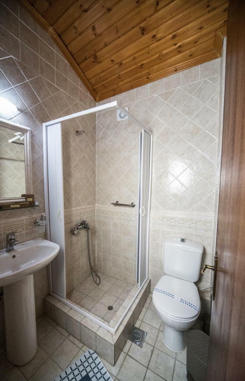 Guesthouse Nefeli パライオス・アギオス・アタナシオス エクステリア 写真